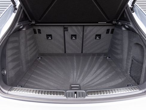 Certified 2026 Porsche Macan image 27