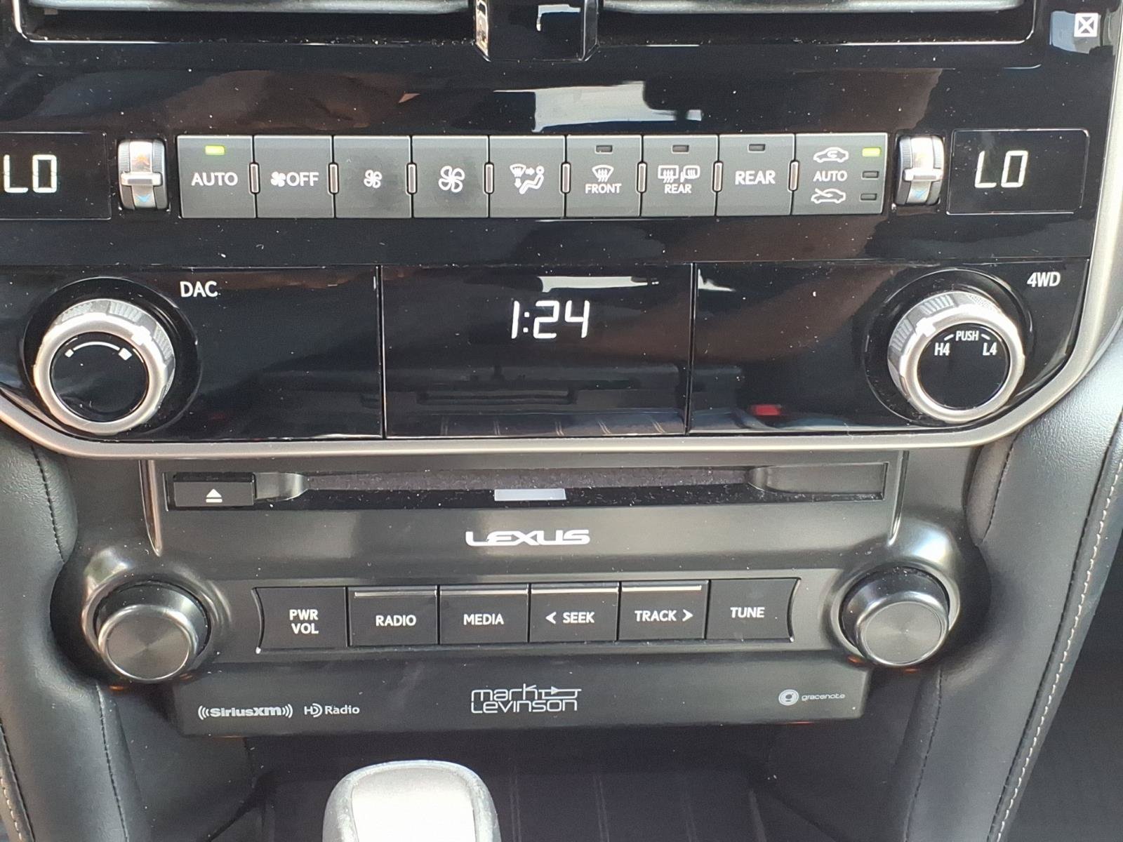 Certified 2023 Lexus GX 460 Premium w/ Premium Plus Package AWD/4WD image 12