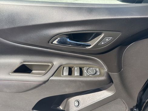 Used 2023 Chevrolet Equinox RS w/ LPO, Floor Liner Package AWD/4WD image 18
