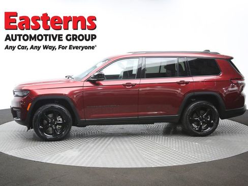 Used 2023 Jeep Grand Cherokee L Laredo image 59