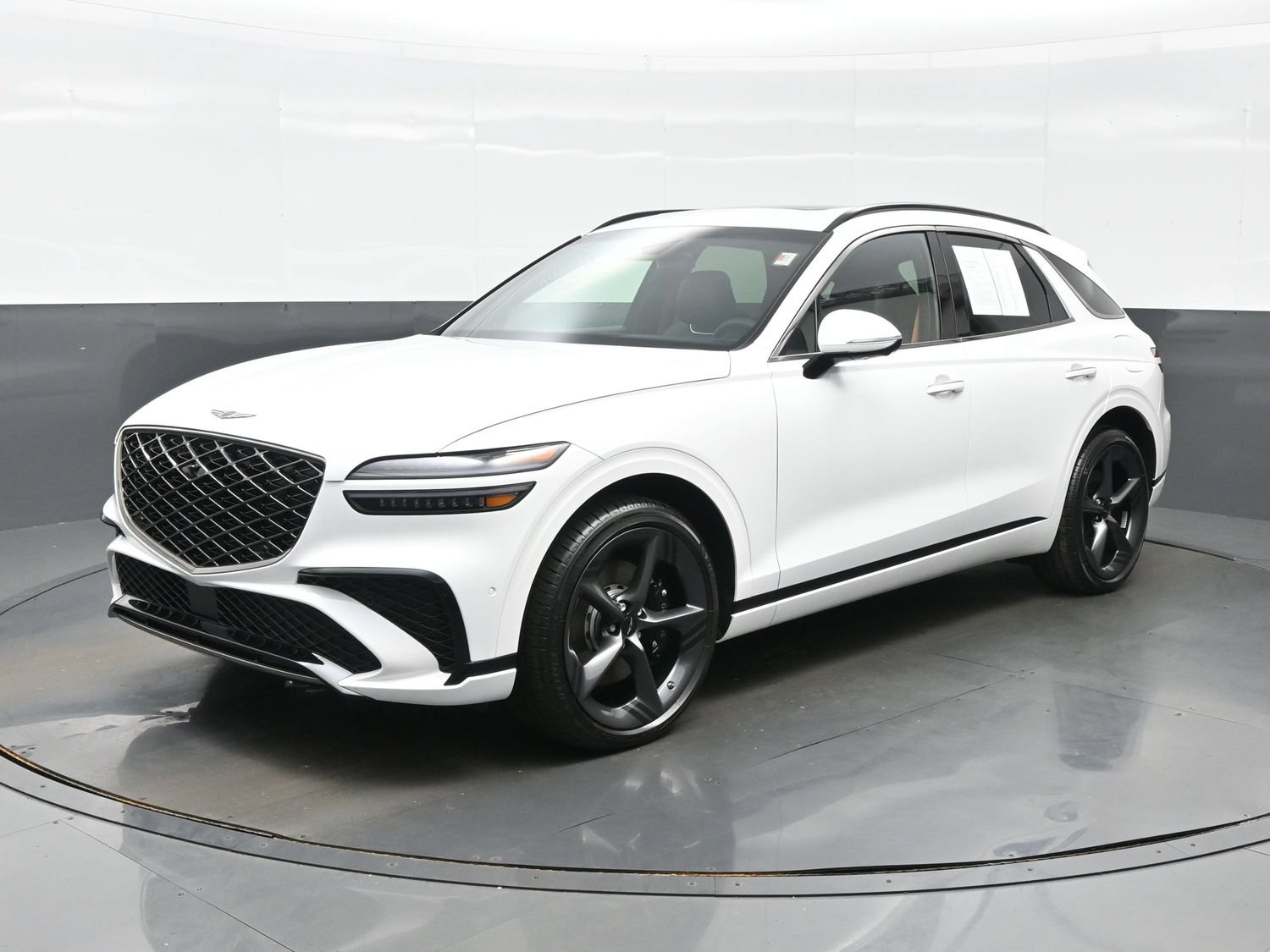 Used 2026 Genesis GV70 2.5T Sport Prestige w/ G1 Accessory Package AWD/4WD image 2