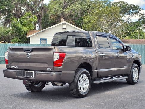 Used 2017 Nissan Titan SV image 26
