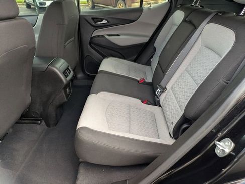 Used 2022 Chevrolet Equinox LS FWD image 24