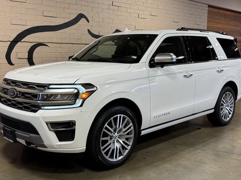 Used 2022 Ford Expedition Platinum AWD/4WD image 7