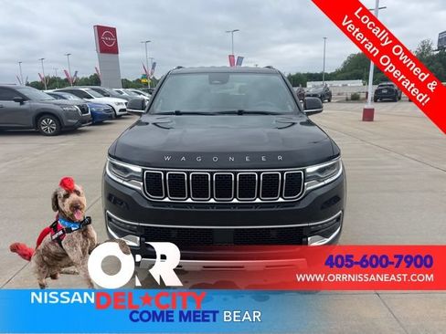 Used 2024 Jeep Wagoneer L Series II RWD image 8