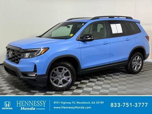 Used 2025 Honda Passport TrailSport image 1