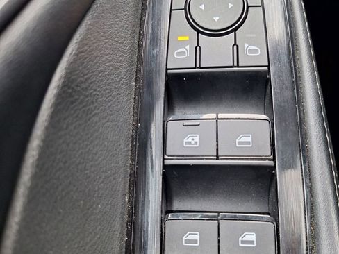 Used 2024 Nissan Rogue SV w/ SV Premium Package image 20