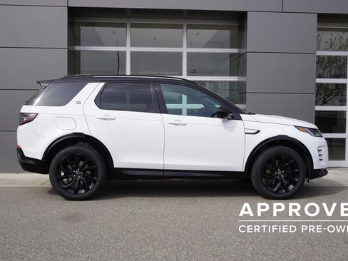 Used 2025 Land Rover Discovery Sport Dynamic SE AWD/4WD image 7
