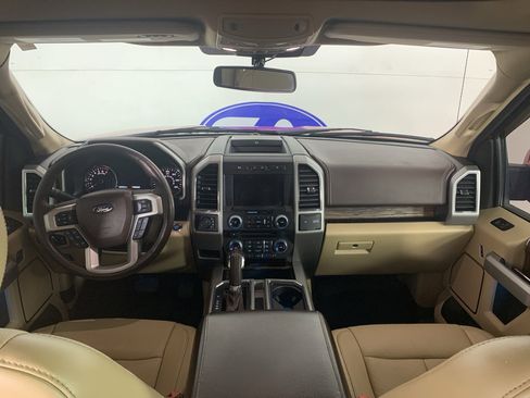 Used 2018 Ford F150 Lariat w/ Equipment Group 502A Luxury image 31