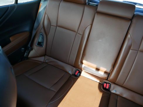 Used 2022 Subaru Outback Touring image 12