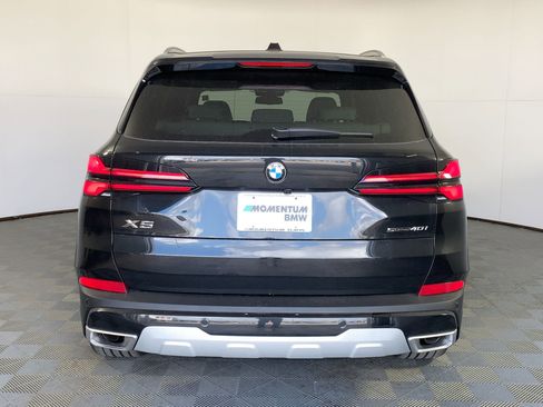 New 2026 BMW X5 sDrive40i w/ Climate Comfort Package image 8