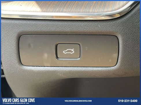 Used 2025 Volvo XC60 B5 Ultra w/ Protection Package Premier AWD/4WD image 20