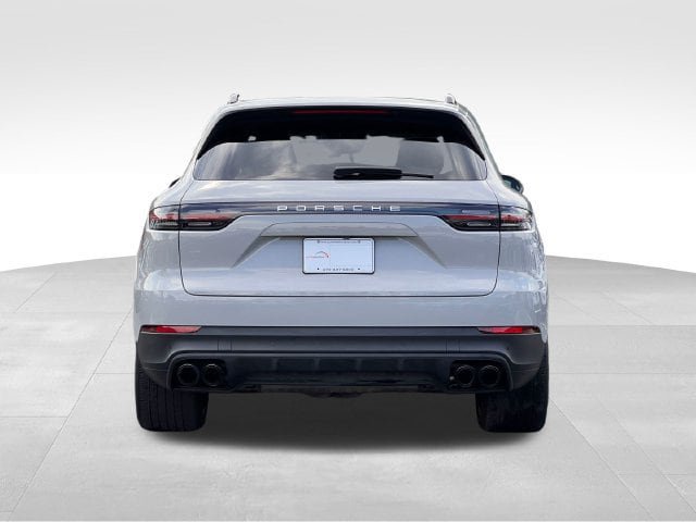 Used 2023 Porsche Cayenne AWD/4WD image 4