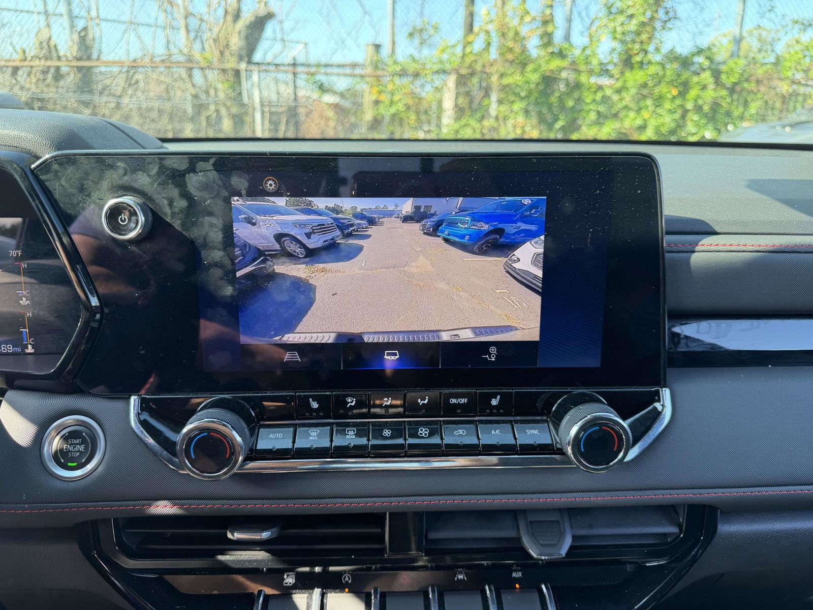 Certified 2023 Chevrolet Colorado Z71 w/ Z71 Convenience Package 2 AWD/4WD image 23