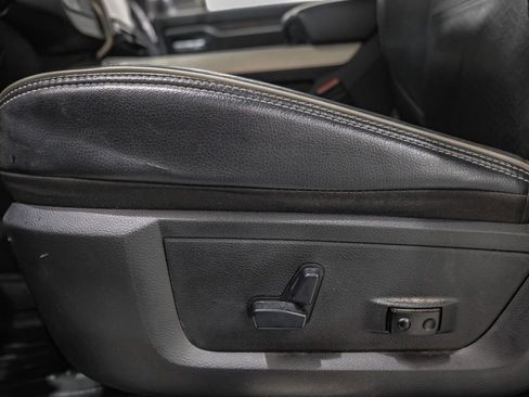 Used 2020 RAM 3500 Laramie image 34