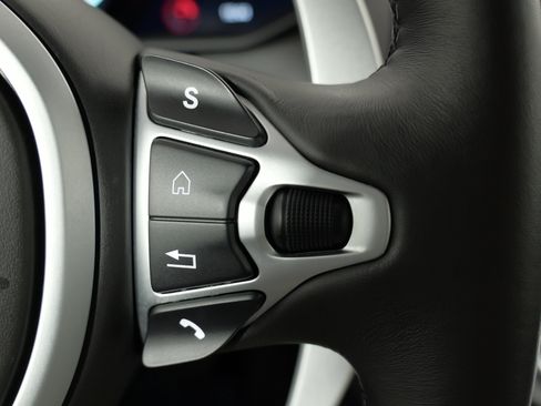 Used 2019 Aston Martin V8 Vantage Coupe RWD image 48