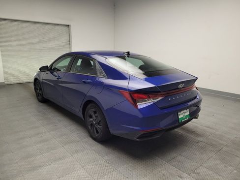 Used 2022 Hyundai Elantra SEL w/ Preferred Accessory Package FWD image 5