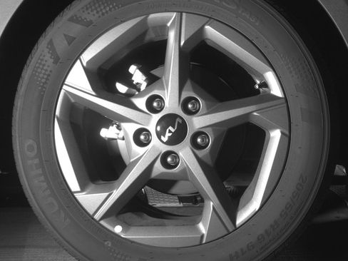 Used 2025 Kia K4 FWD image 15
