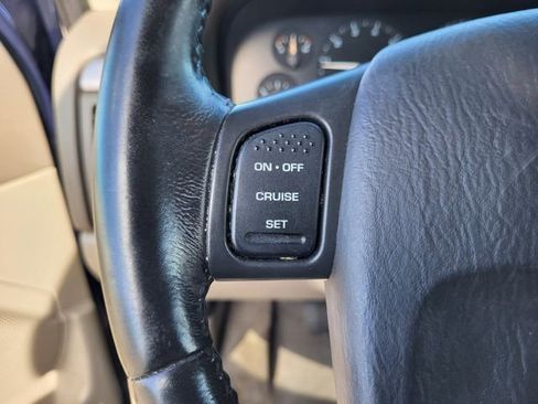 Used 2004 Jeep Grand Cherokee Laredo w/ Cold Weather Group AWD/4WD image 20