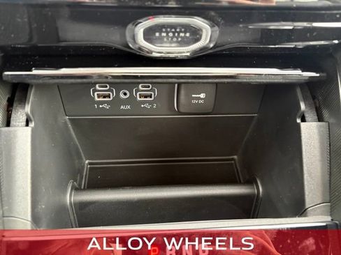 New 2026 Jeep Grand Cherokee L Limited w/ Limited Altitude Package AWD/4WD image 37