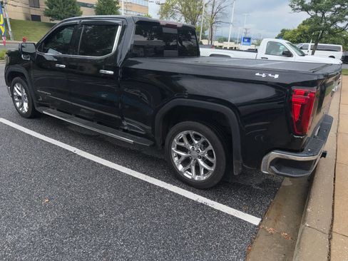 Used 2019 GMC Sierra 1500 SLT w/ SLT Premium Package AWD/4WD image 2