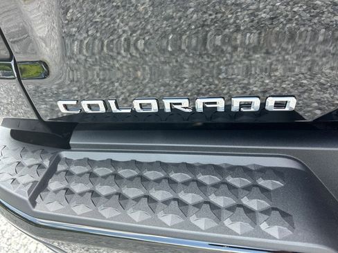 New 2025 Chevrolet Colorado LT w/ LT Convenience Package image 11