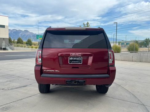 Used 2017 GMC Yukon XL SLT AWD/4WD image 4