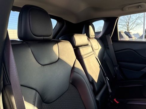 Used 2019 Jeep Cherokee Latitude Plus w/ Cold Weather Group image 31