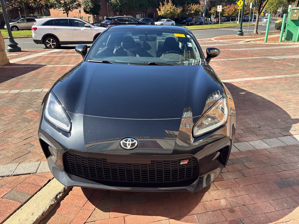 Used 2022 Toyota GR86 Premium w/ ALL Weather Mat Package (TMS) RWD image 8