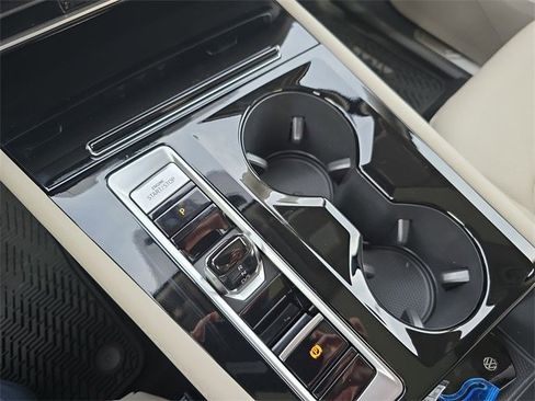 New 2026 Volkswagen Atlas SE image 24