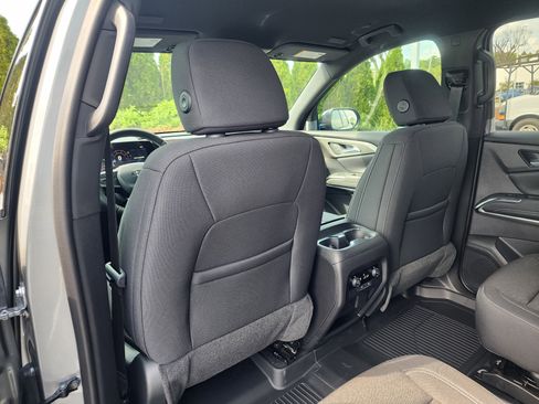 New 2026 Chevrolet Traverse LT w/ Midnight/Sport Edition FWD image 15