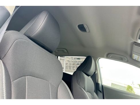 Used 2026 Subaru Crosstrek 2.0i Premium image 17