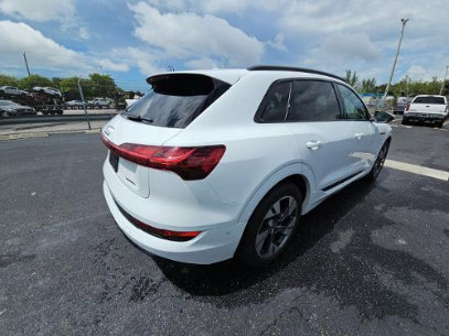 Used 2021 Audi e-tron Premium w/ Convenience Plus Package AWD/4WD image 5