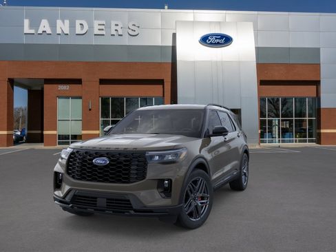 New 2026 Ford Explorer ST-Line RWD image 2