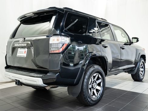 Used 2020 Toyota 4Runner TRD Off-Road Premium w/ Moonroof Package AWD/4WD image 4