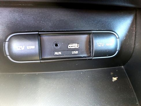 Used 2016 Kia Soul + image 23