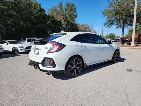 Used 2018 Honda Civic Sport Touring image 4