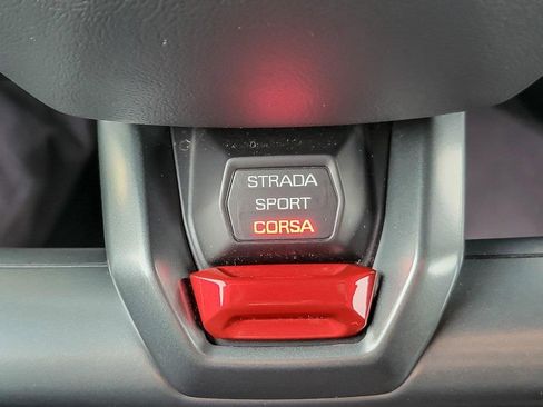 Used 2017 Lamborghini Huracan LP 580-2 image 23