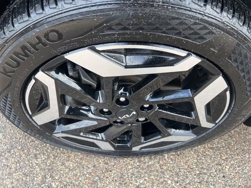 Certified 2024 Kia Seltos SX w/ SX Sunroof Package image 49