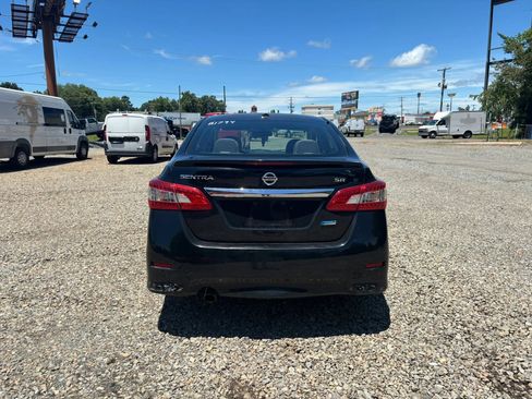 Used 2014 Nissan Sentra SR w/ Premium Package FWD image 4