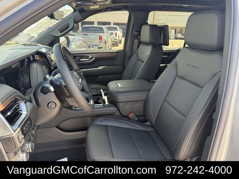 New 2026 GMC Yukon Denali w/ Denali Reserve Package AWD/4WD image 22