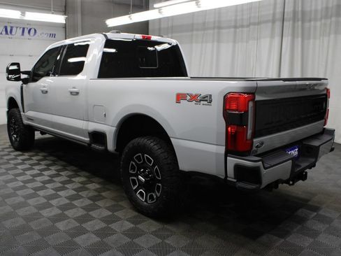Used 2026 Ford F250 Platinum AWD/4WD image 7