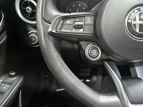 Used 2021 Alfa Romeo Giulia Sprint w/ Nero Edizione image 15