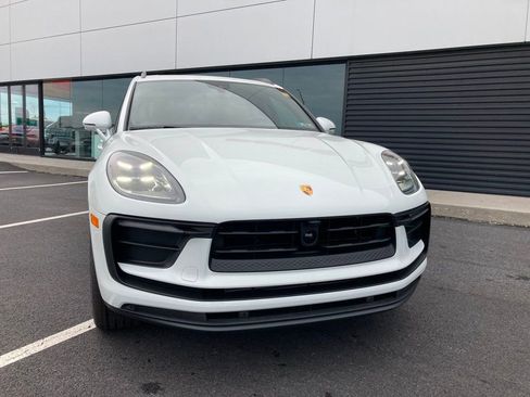 Used 2025 Porsche Macan image 20
