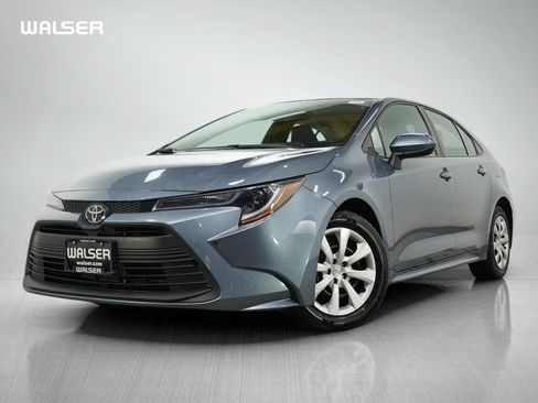 Used 2024 Toyota Corolla LE FWD image 1