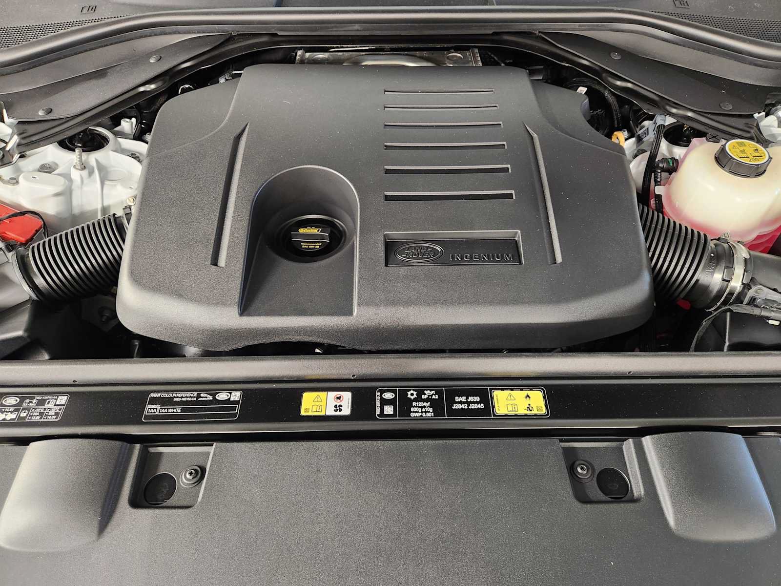 New 2027 Land Rover Range Rover Sport SE AWD/4WD image 32