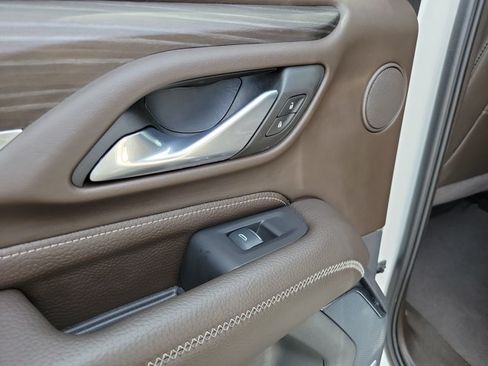 Used 2024 GMC Yukon Denali AWD/4WD image 18