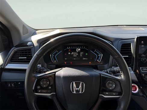 Used 2022 Honda Odyssey Touring image 18