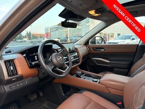 Certified 2023 Nissan Pathfinder Platinum AWD/4WD image 11
