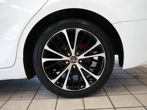 Used 2019 Toyota Camry SE FWD image 48